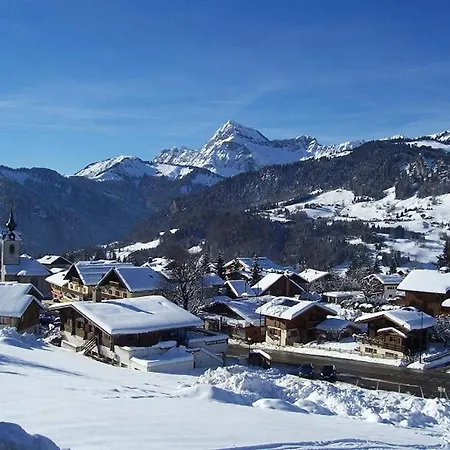 Apartment Skis Aux Pieds, Animaux Acceptes, Parking, Balcon, 4 Personnes - Fr-1-505-230
